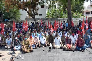 Auto drivers protest