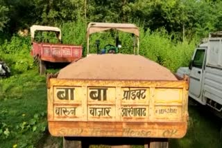 SDO seized three tractor with illegal sand in palamu