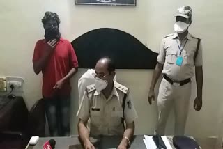 accuse arrested