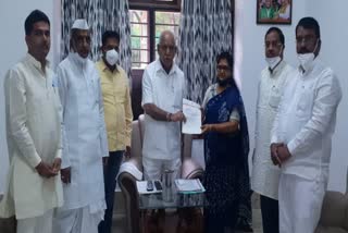 Minister shashikala Jolle delegation met cm yadiyurappa