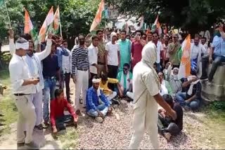 Farmers protest against power cuts