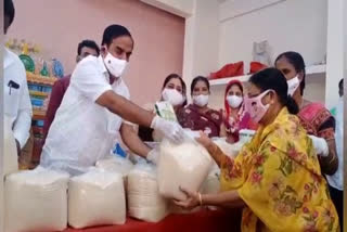 TRS leader Kishore Vyas Bilal distributed essential items to the poor 