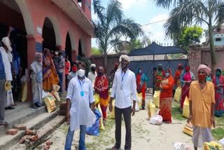 trusts distributing dry rations