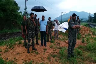 Policeman deadbody found on railway track in Latehar