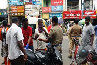 முகக்கவசம் அணியாமல் இருந்த மக்கள்