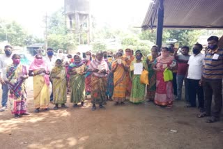 Protest against ration dealer in seraikela