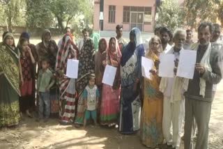 dholpur news, Villagers complained to collector 