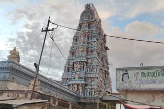 திருவள்ளூர் ஸ்ரீ வீரராகவர் பெருமாள் திருக்கோயிலில் பொதுமக்கள் பங்கேற்பதைத் தடுக்க காவல் துறையினர் பலத்த பாதுகாப்பு