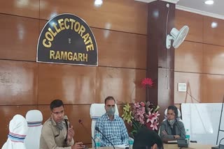 DC and SP hold press briefing on lockdown in Ramgarh