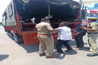 corona tests at road side, mancherial police  