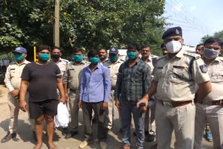 Gwalior Police arrested gang with illegal weapons