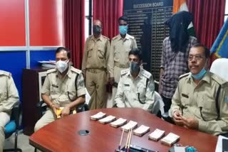 Police arrested a member of Kodha gang in Pakur