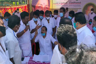 Argument between ADMK Party members in thiruvannamalai