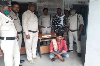 Two criminals arrested from different places in Datia district