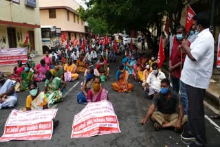 Demonstration demanding pay for Popsco employees!