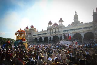 கடும் கட்டுப்பாடுகளுடன் நடைபெறவுள்ள மைசூரு 'தசரா' திருவிழா !
