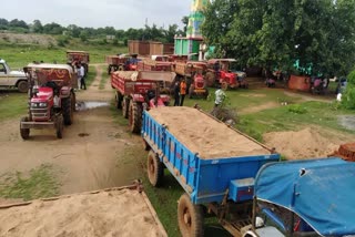 15 tractors seized in Arang