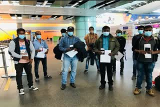 Chatter between passengers and the medical team at the airport!