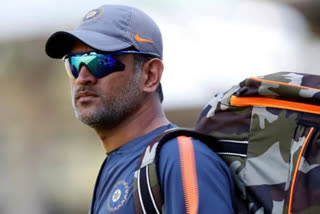 dhoni