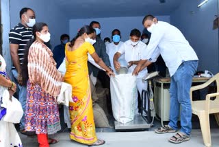 rice distribution to private teachers