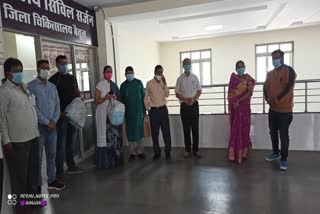 MP distributed masks on father's birth anniversary