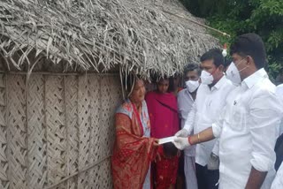 Ramanathapuram MP Nawasani assisted
