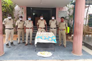 Karnataka alcohol Seized in Madakasira