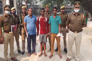 पुलिस की गिरफ्त में हत्यारोपी.