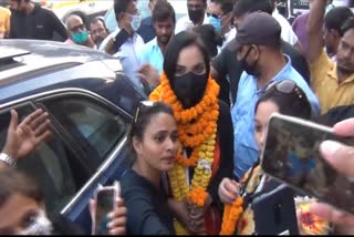 pushpam riya chaudhary did road show