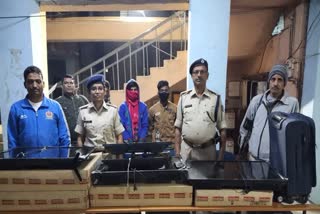 three vicious thieves arrested with stolen led tv 