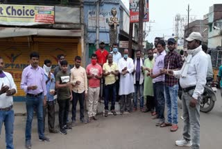 JMM activists pay tribute to martyred soldiers in Ranchi