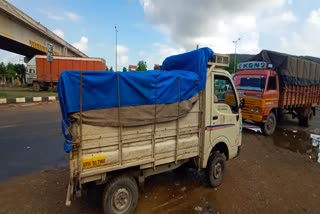 ration rice caught at vadlamudi