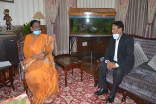 VC of Raksha Shakti University meets Governor Draupadi Murmu in ranchi
