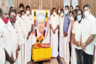KN Nehru pays floral tributes to former minister Raghuman Khan