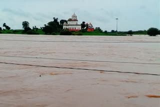 narmada overflow due to rain 