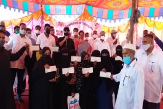 shadi mubarak cheques distribution, cheques distribute by minister sabitha  