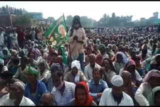 tejaswi yadav addressing public meeting