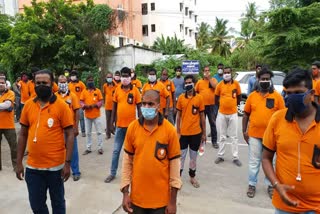 Swiggy workers protest against pay cuts!