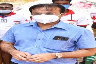 District collector fined for not wearing masks