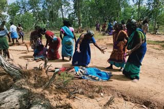 women killed by lorry collision at Pudukkottai