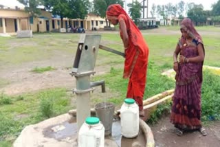 To-be mothers wilt as water crisis worsens in Madhya Pradesh's Ratlam