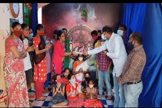 putta ramakrishna helps to poor people