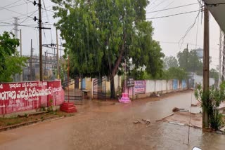 Windy rain in yadagirigutta, yadagirigutta rain 