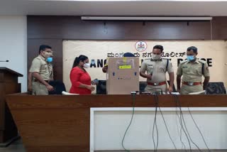  Oxygen Concentrator for Police from Germany Friends of Mangalore DCP