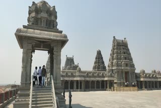 Gold splendor to lakshmi  Narasimha temple, yadadri temple latest news 