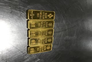 three-held-for-smuggling-gold-from-delhis-igi-airport