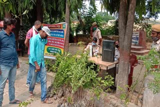 जमुई: वन विभाग की ओर से 10 रुपये में पौधों का किया गया वितरण
