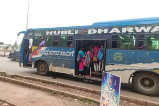 No social distance in hubli bendre bus