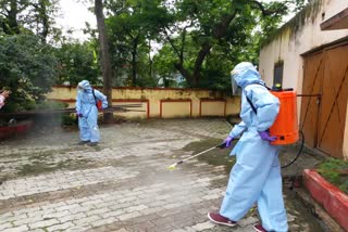 former joint secretary distribute mask