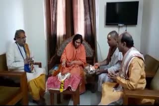 sadhvi ritambhara worshipped silver rock  